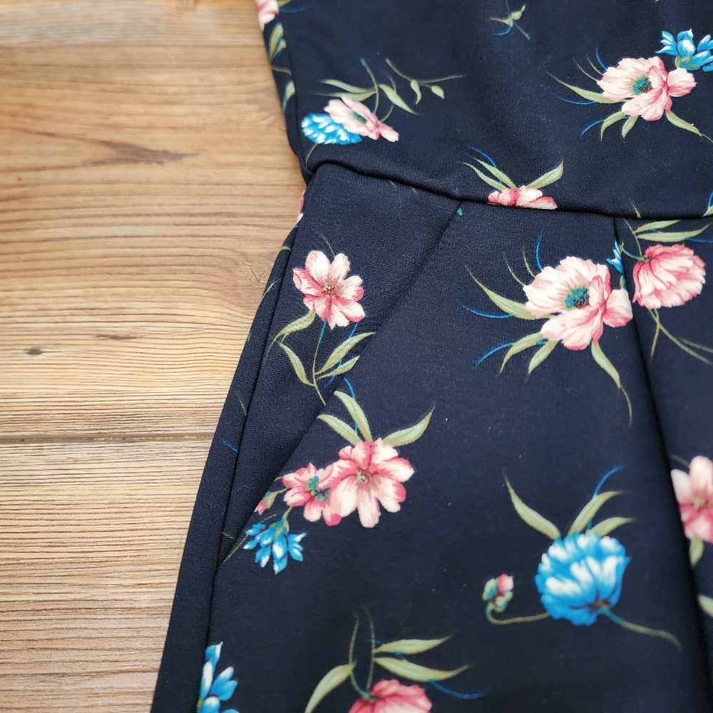 LOFT Dress Women's 10 Navy Blue Floral Short Sleeve - Picture 4 of 9